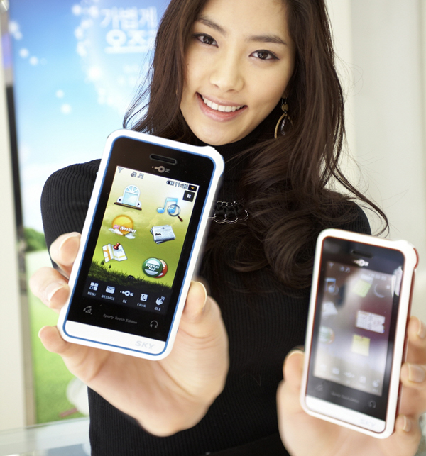Лучший корейский телефон. Корейские смартфоны. Корейские телефоны сенсорные. Pantech корейские. Корейские телефоны Samsung.